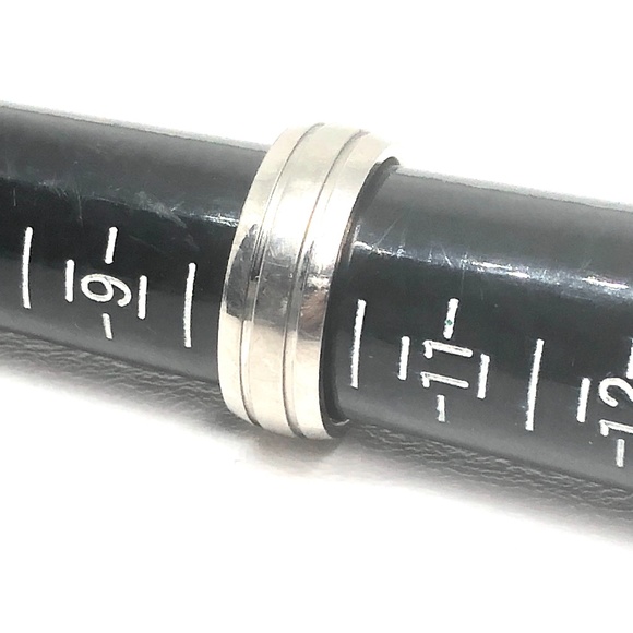 Men's Titanium FC 8mm Wedding Band - Picture 6 of 8